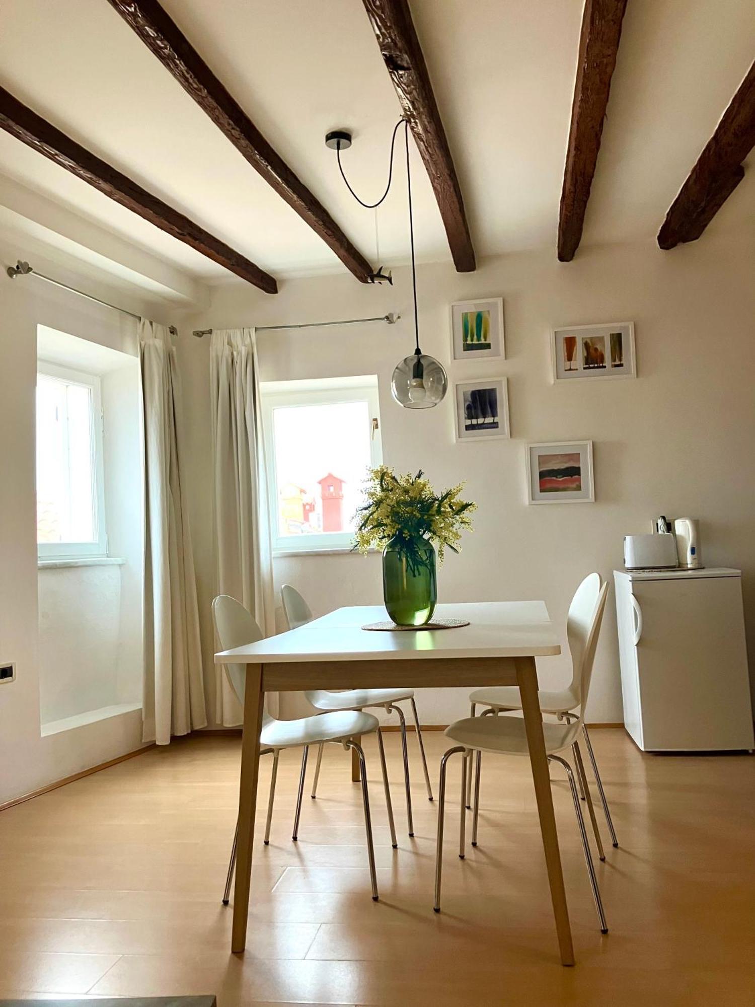 Casa Plava Sea View Apartment Ровин Екстериор снимка