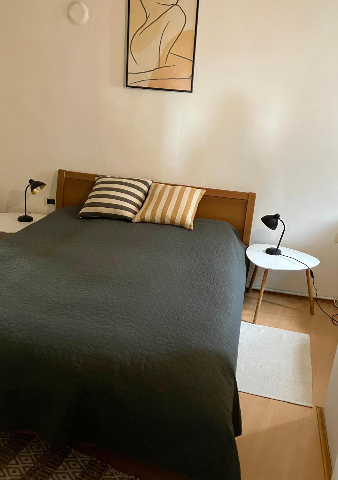 Casa Plava Sea View Apartment Ровин Екстериор снимка